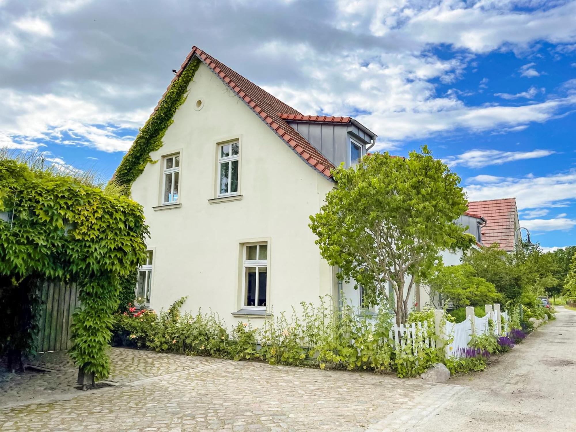 Peeneblick - Traumhaus In Exklusiver Direktlage Am Wasser Mit Eigenem Bootssteg Fuer 8 Personen Rankwitz Exterior photo